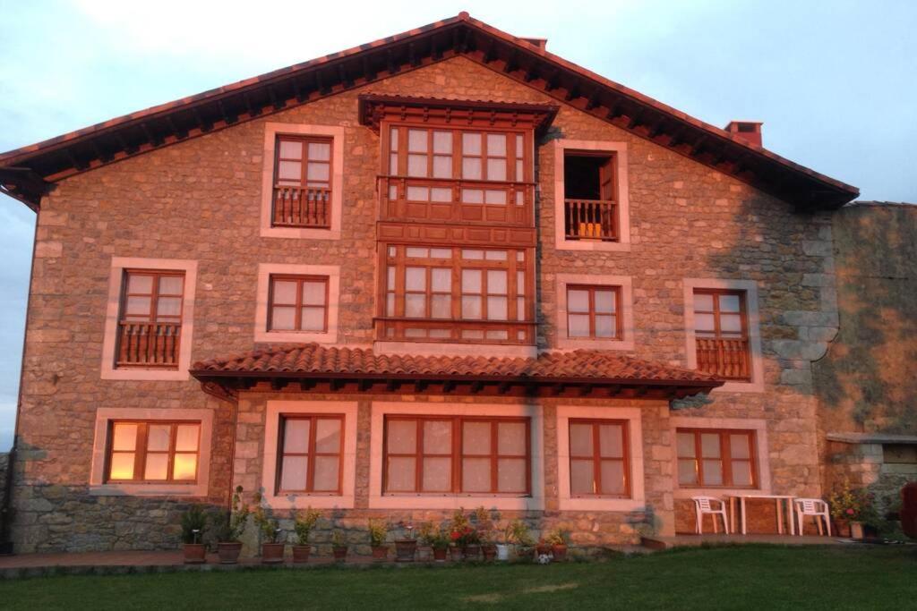 La Casona De La Bisa Villa Colombres Exterior photo